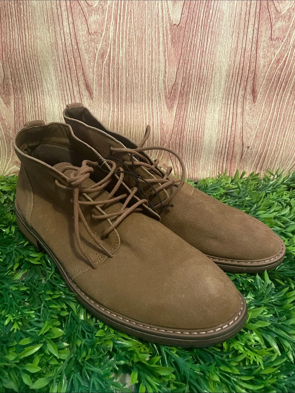 Goodfellow & Co Men's Brantley Genuine Leather Chukka Boots